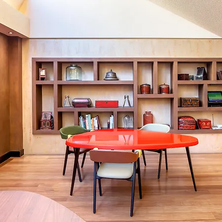 Enterprise Design & Boutique Отель Милан