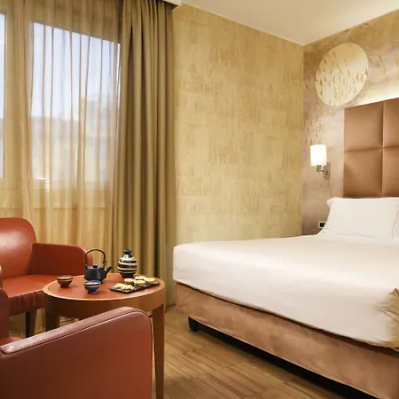 Enterprise Design & Boutique Отель Милан